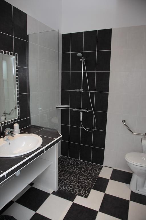 Chambres D'Hotes - Domaine De Bacqueville L'Aiguillon-sur-Vie Room photo